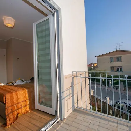 Sirmioncino Apartment *